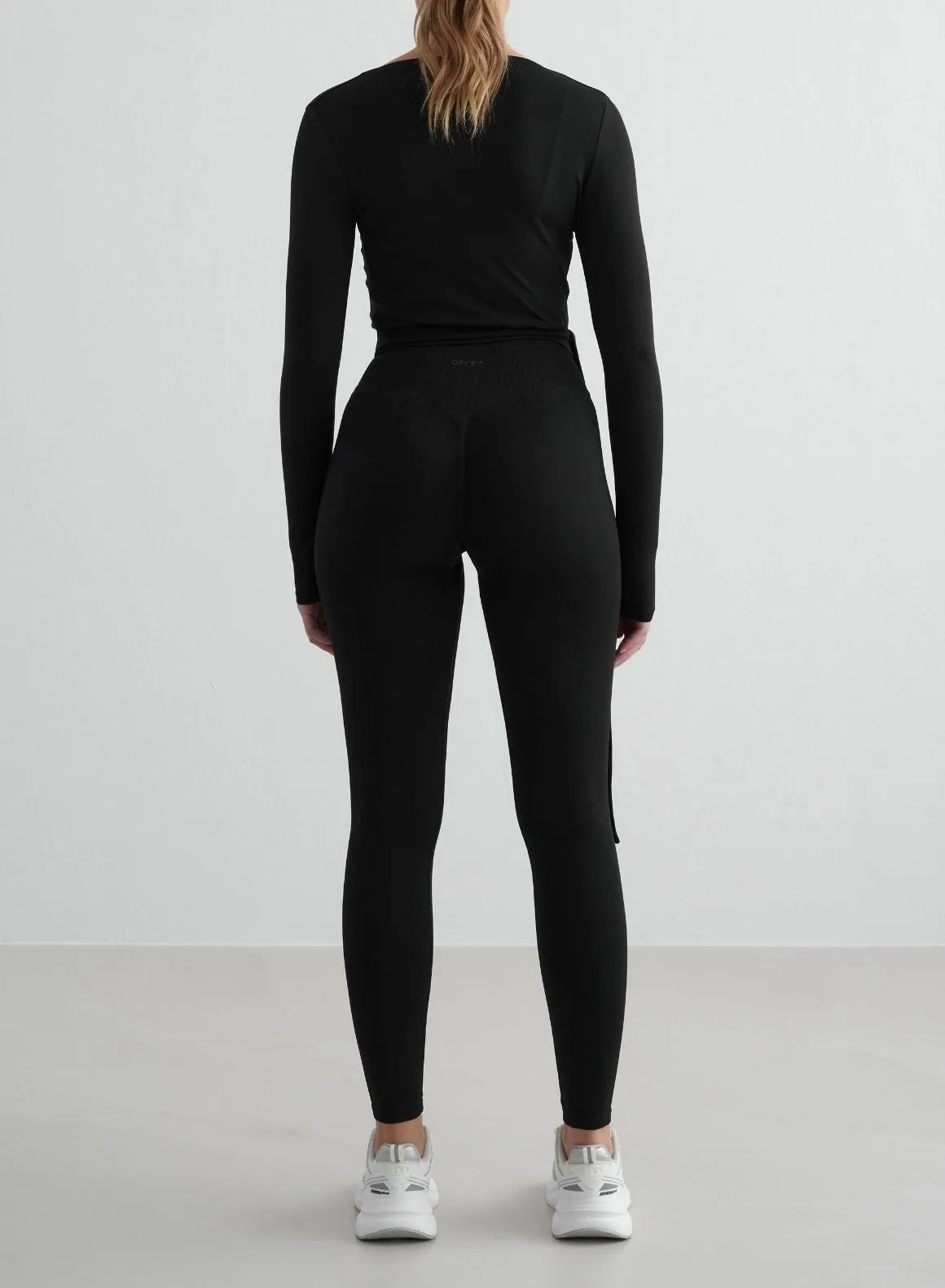 Black Shape Seamless Wrap Long Sleeve