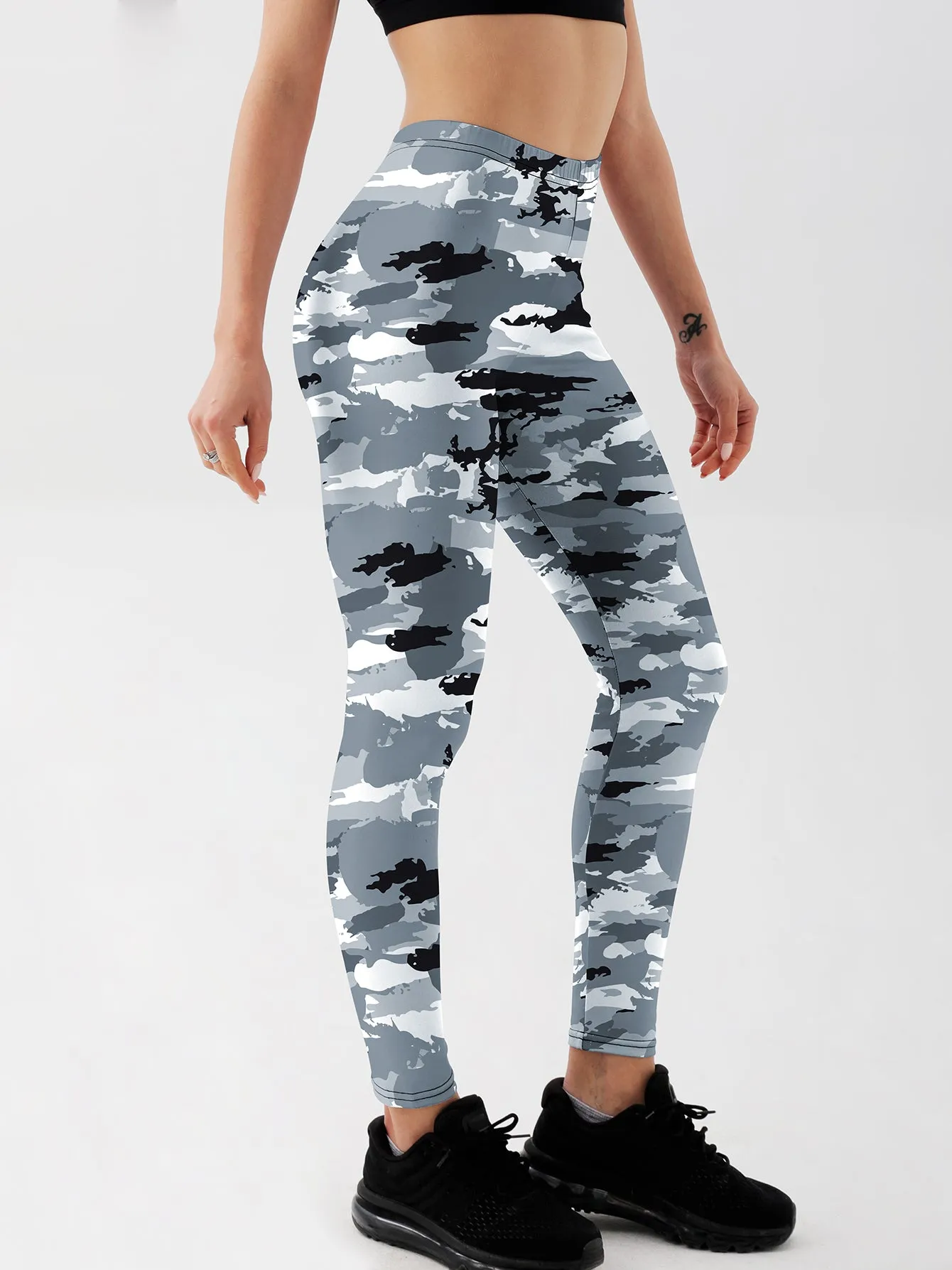 Busted Camo Leggings