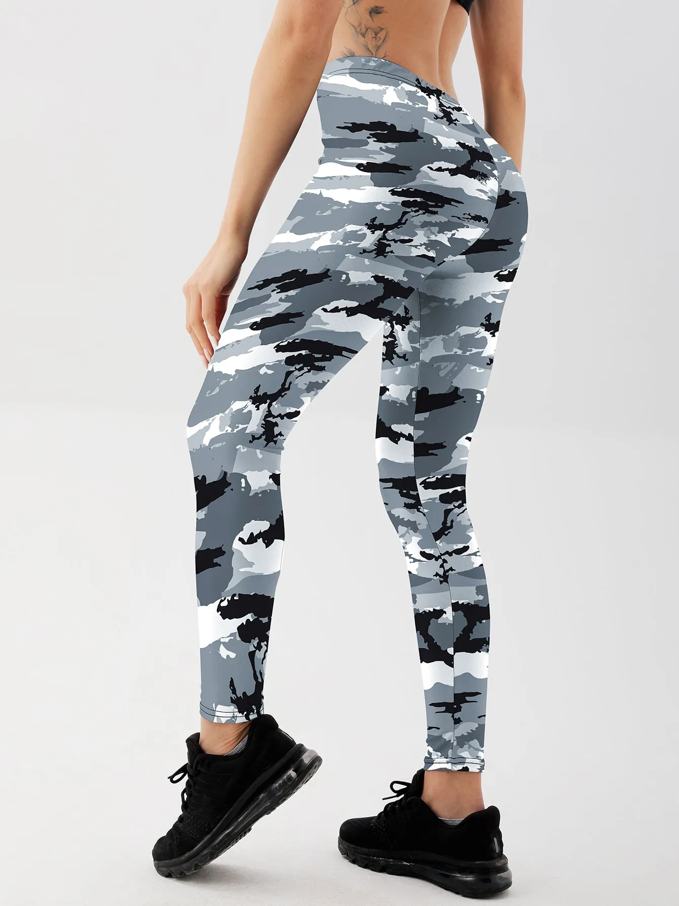 Busted Camo Leggings