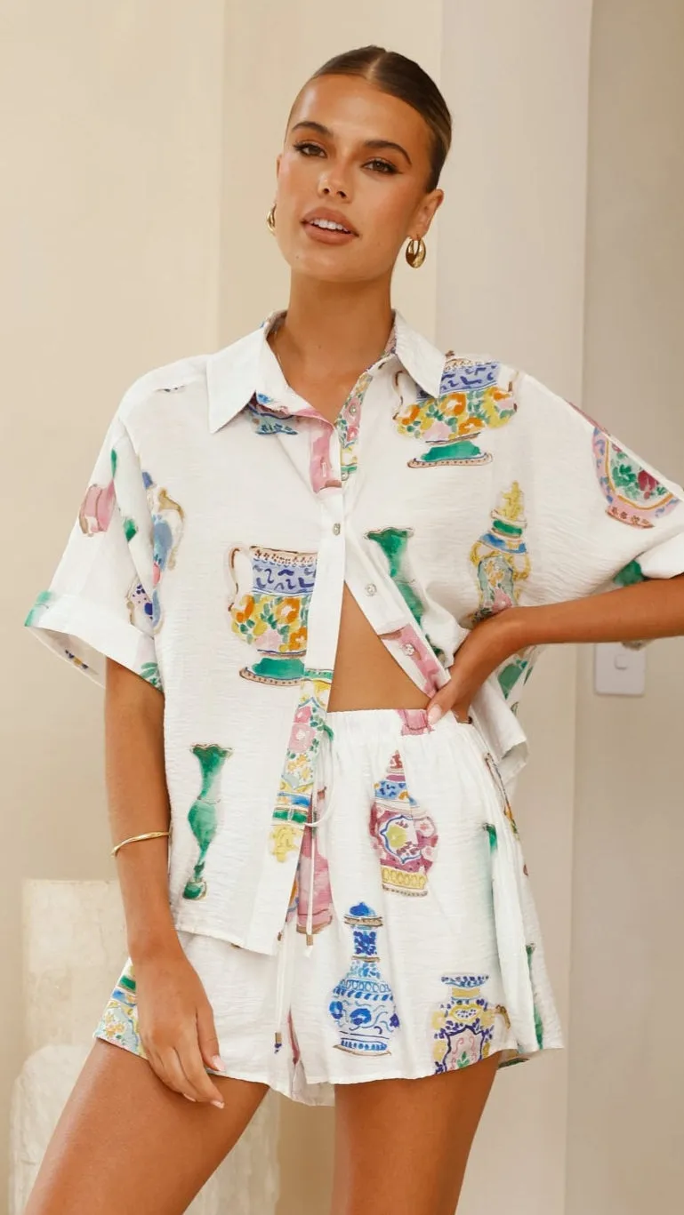 Kimberly Shorts - Vase Print