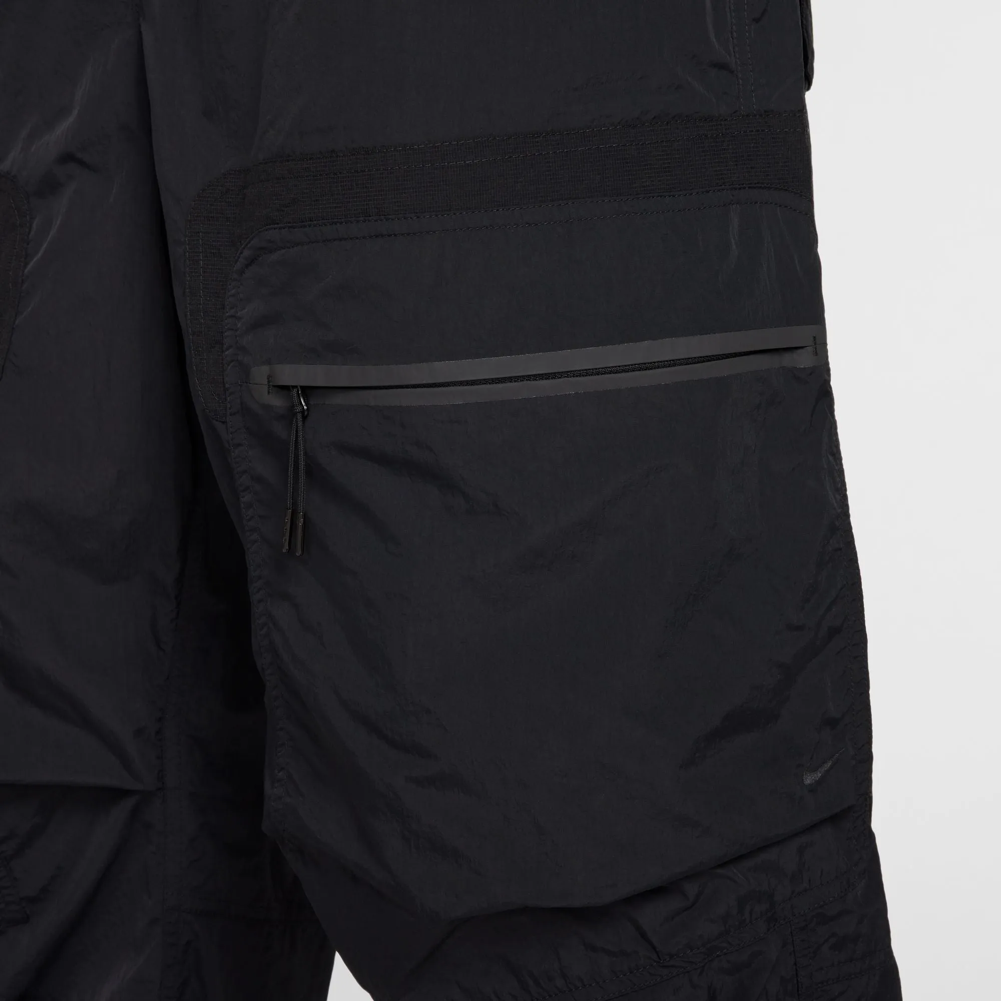 NIKE TECH WOVEN CARGO PANTS BLACK/BLACK