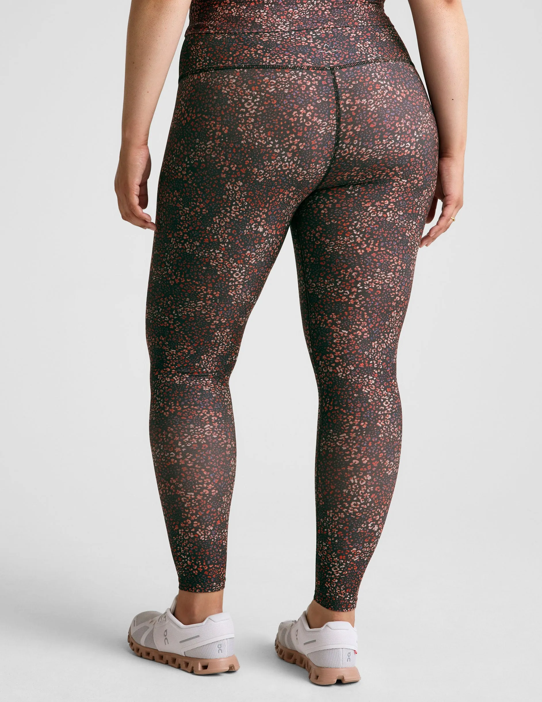 SoftMark High Waisted Midi Legging